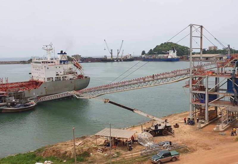 Schiffsentladesystem in San Pedro